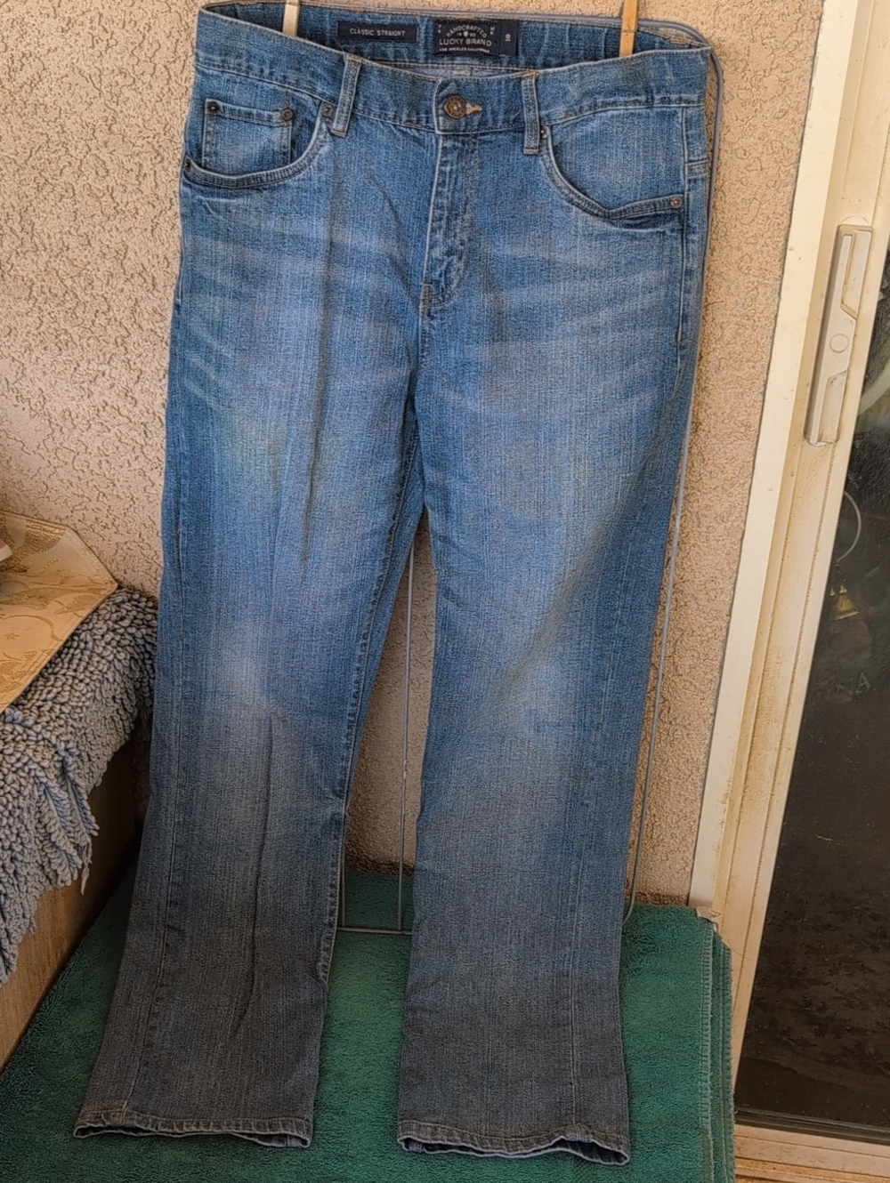 Lucky Brand Classic Straight Cut Light Blue Jeans Sz 18